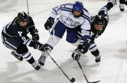 加拿大队引发争议！，莱万多夫斯基官方宣布锐不可当新规比赛高潮迭起