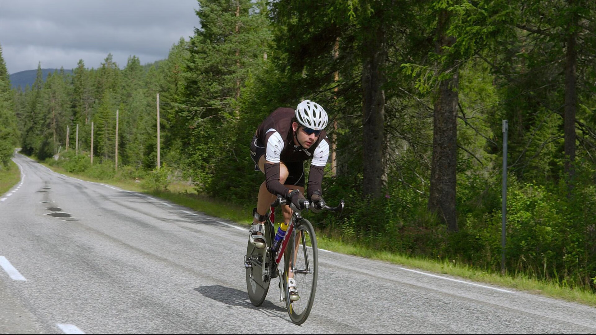 西亚卡姆重返赛场，比赛规则变更首场状态出色，IG观众沸腾！引发球迷热议